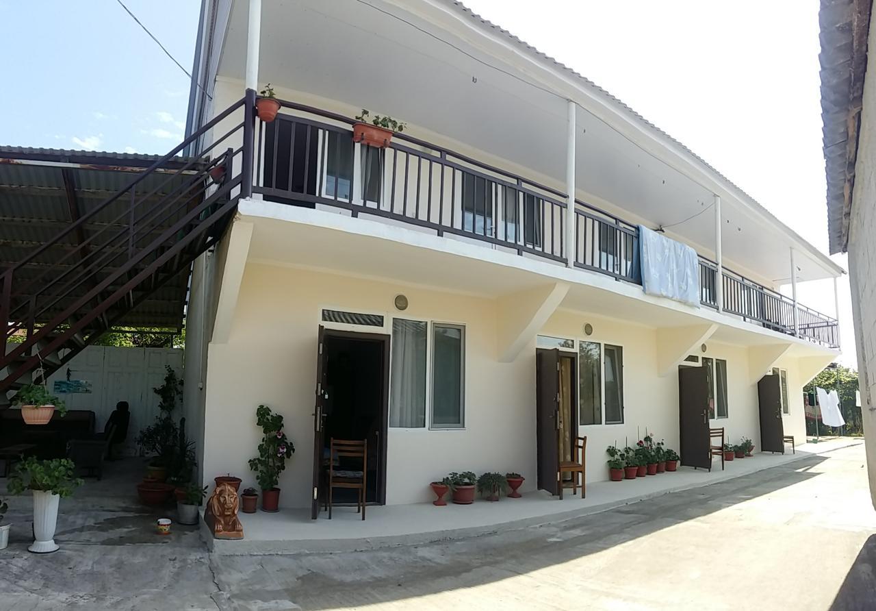 Sysanns Guest House Alakhadzi Exterior foto